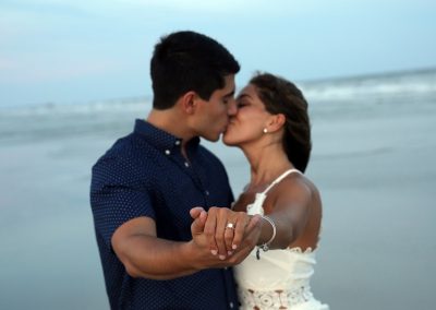 Engagementbeachpicture1